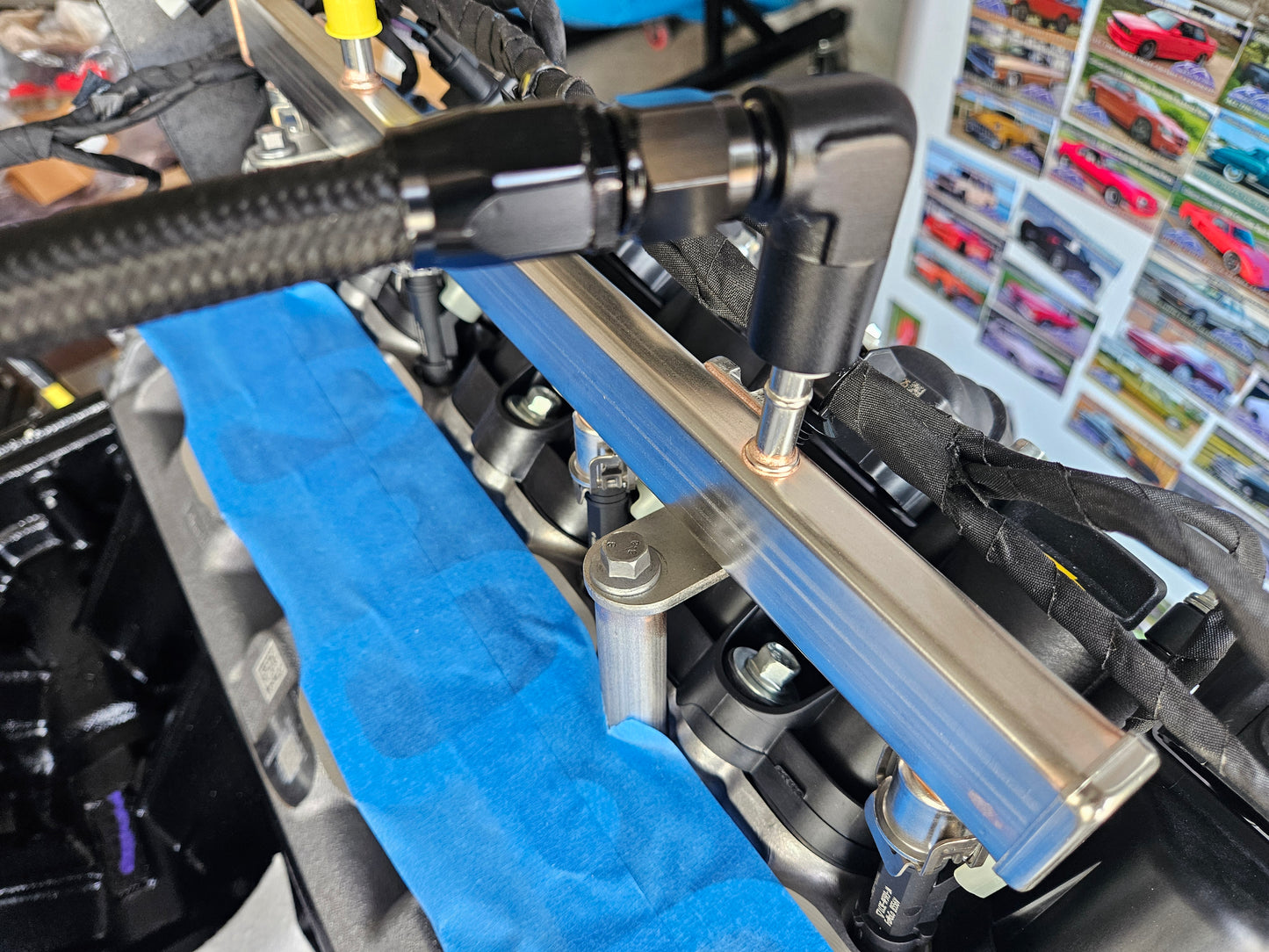 Godzilla AN Fuel Crossover Line for Stock Rails