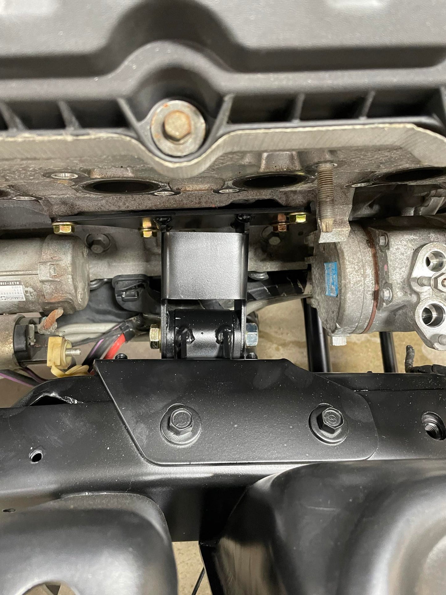 Coyote Swap 1973-79 Ford F100 and Bronco 4x4 Engine & Trans Mount Kit