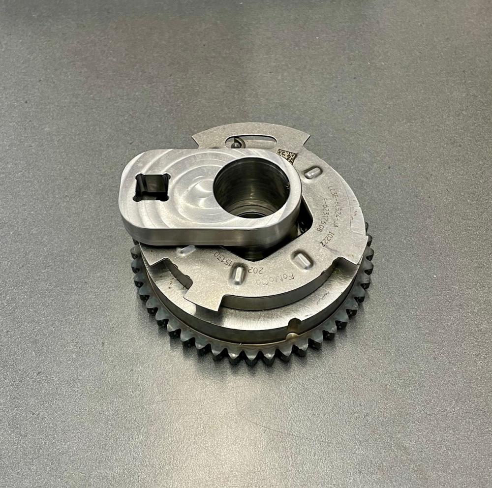 Godzilla VCT Tool with Cam Bolt Removal Socket for Stock VCT