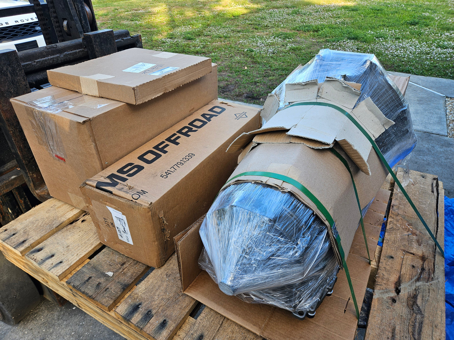 10r80 5.0L 4x4 PALLET SWAP KIT- Trans, Converter, Crossmember, Spacer Plate, Starter etc!